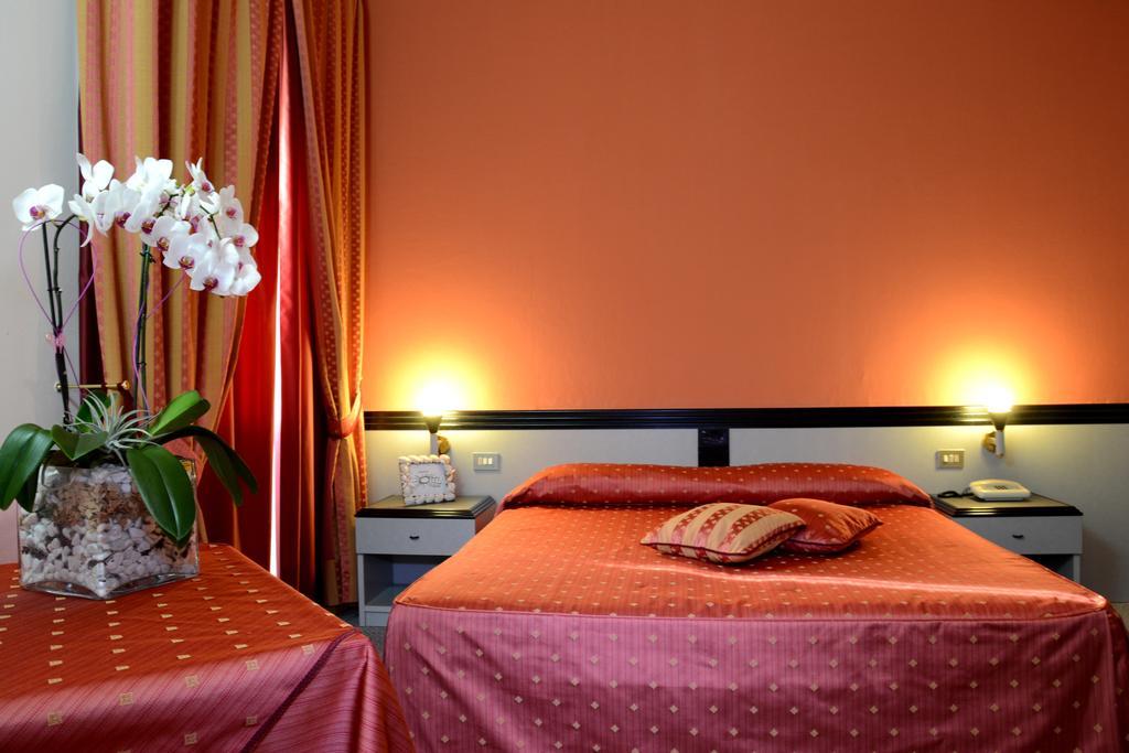 Hotel Orri ตอร์โตลี ภายนอก รูปภาพ