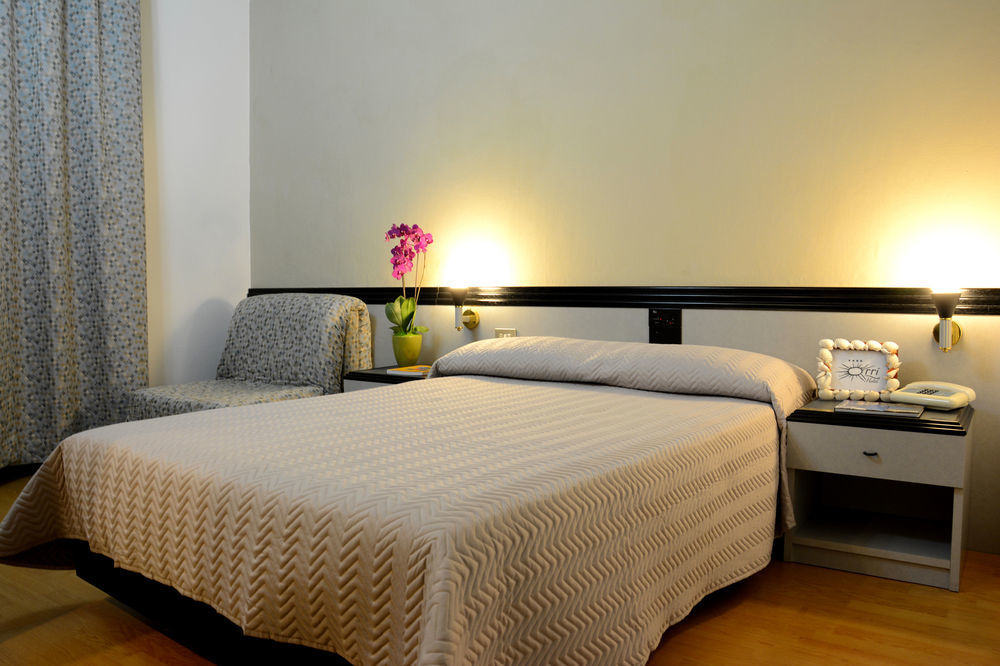 Hotel Orri ตอร์โตลี ภายนอก รูปภาพ