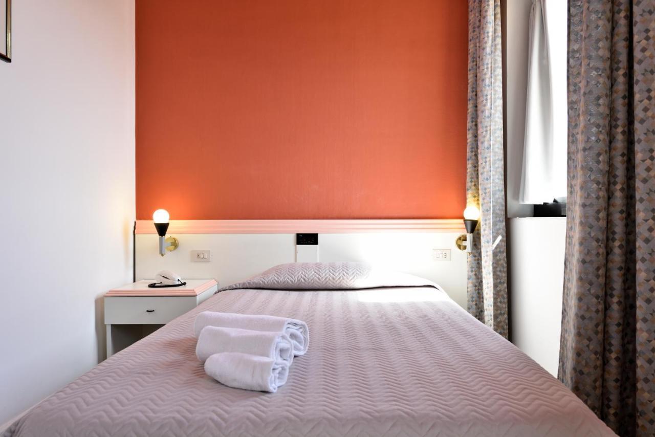 Hotel Orri ตอร์โตลี ภายนอก รูปภาพ