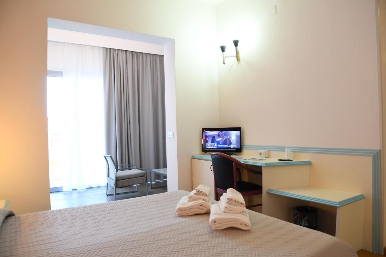 Hotel Orri ตอร์โตลี ภายนอก รูปภาพ